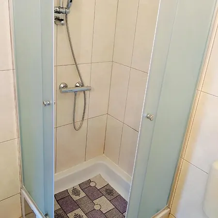 With Parking Space - 18428 Appartement